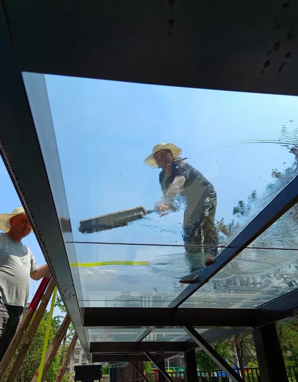 为什么阳光房越来越受欢迎,阳光房遮阳不动什么原因