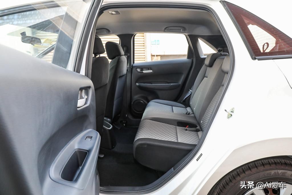 7万自动挡最好的车广汽本田飞度,低油耗大空间车型