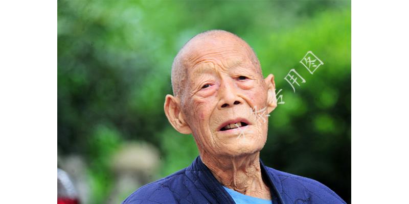 54岁的男人因为嫖娼，丢了性命，我们要珍惜生命，远离嫖娼