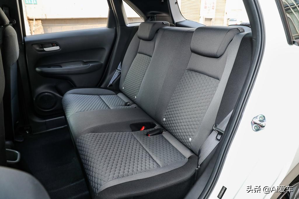 7万自动挡最好的车广汽本田飞度,低油耗大空间车型