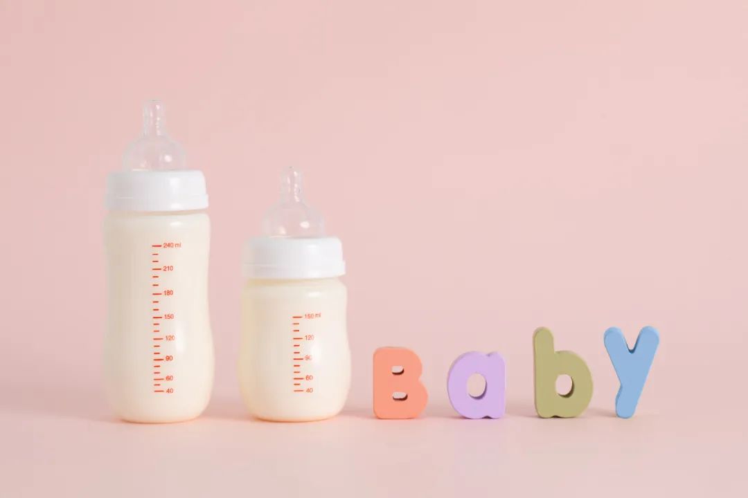 新生代育儿“线上消费”提速｜蜂巢新视野