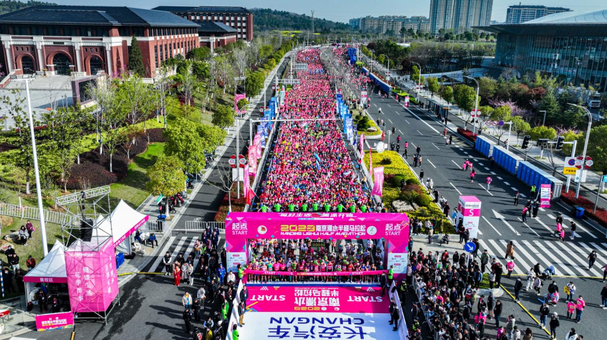 保护母亲河共创文明城志愿活动,守护绿色践行环保志愿活动