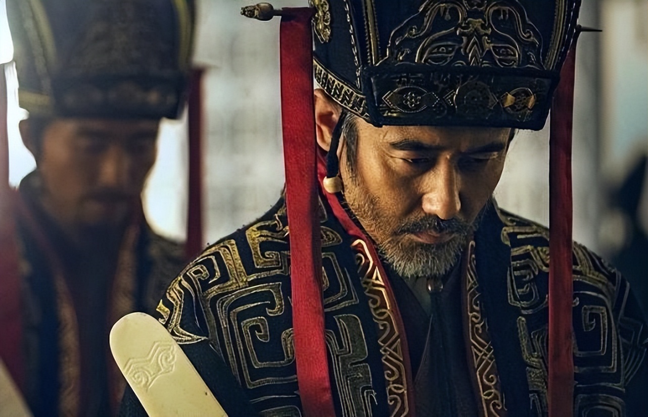 司马懿成功熬死曹家三代人,司马懿从布衣到皇帝经历