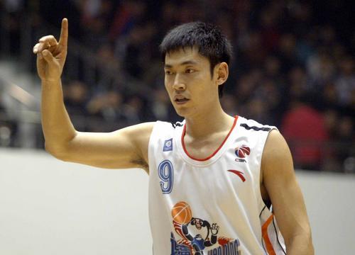 cba历史抢断榜赵继伟,cba抢断榜胡雪峰