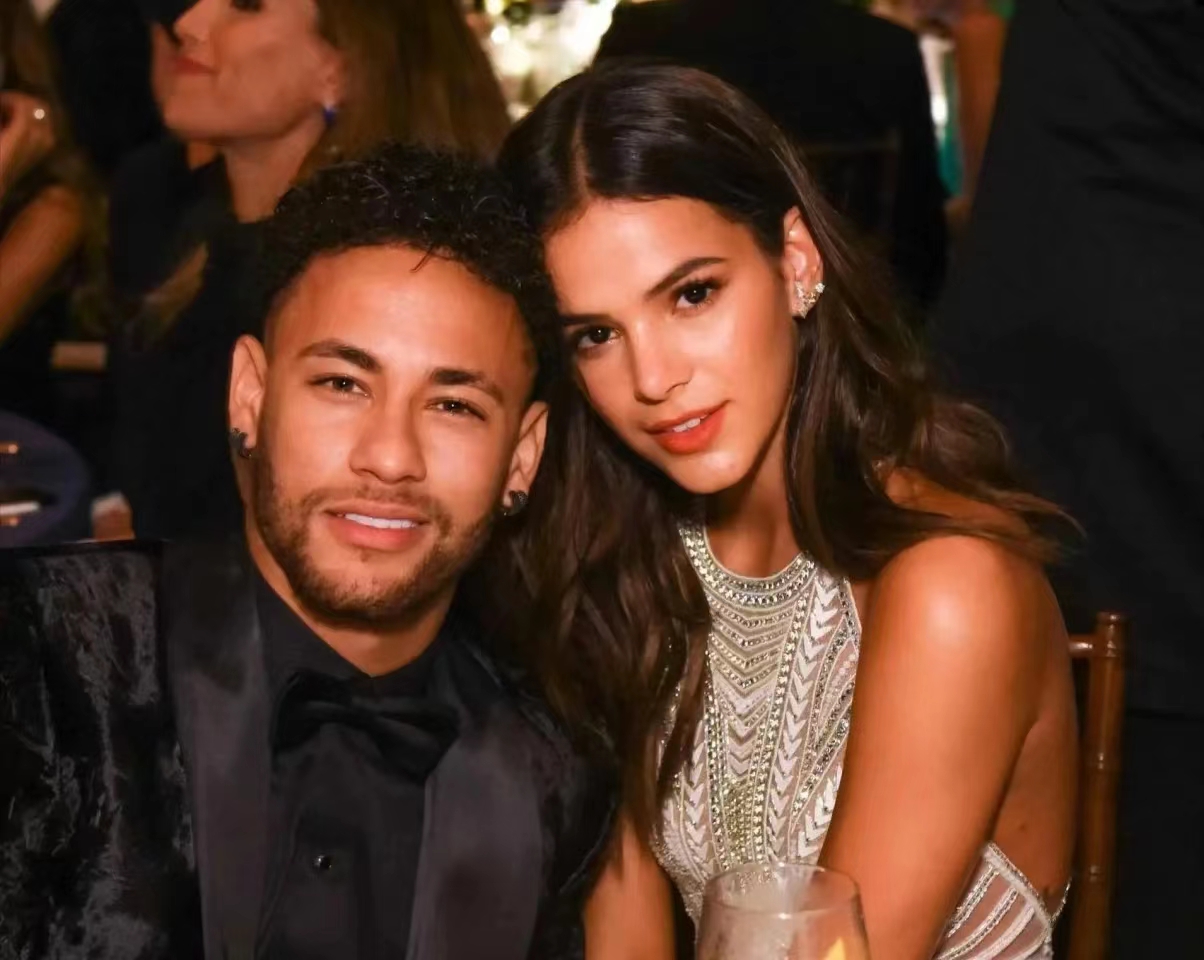 阿根廷夺冠后梅西和姆巴佩,c罗支持阿根廷夺冠姆巴佩