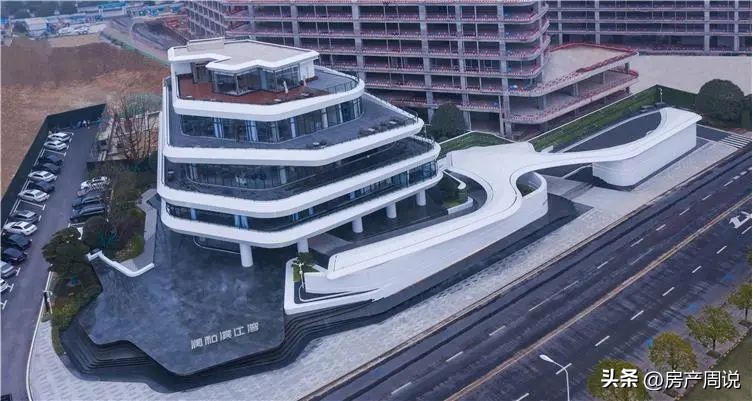 近两年，为什么都倾爱“游艇”美学？