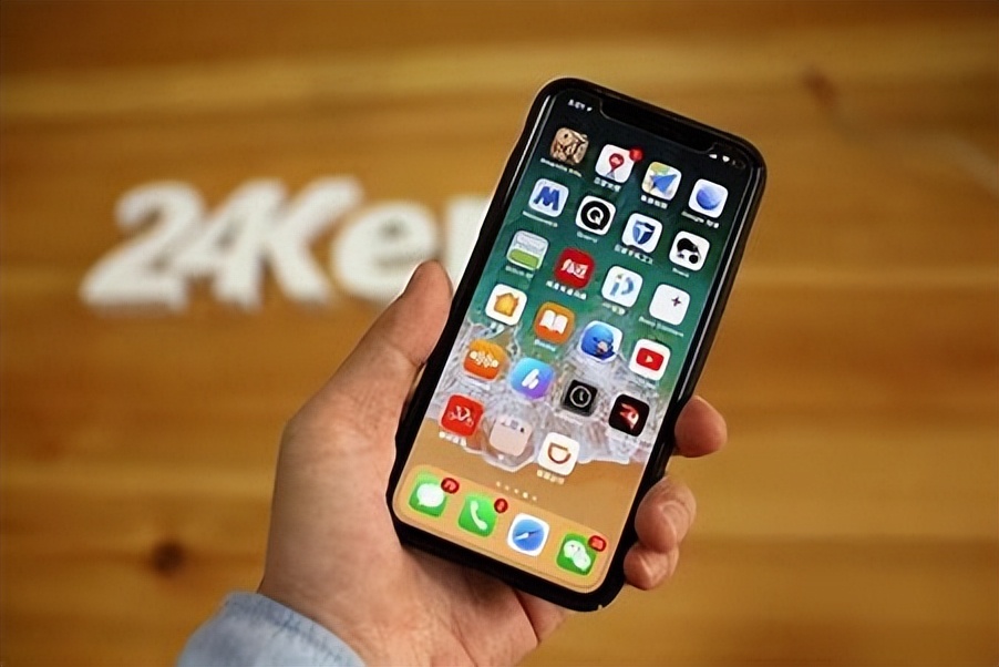 现在手机电池一定要充满才能拔吗,手机充满了不拔对电池有影响吗