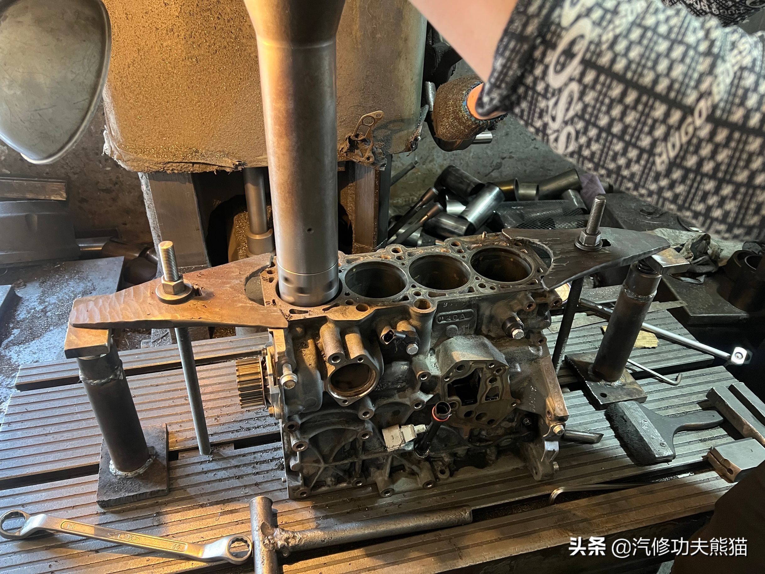 修车烧机油到底要不要拆发动机,修车把车修坏属于民事侵权吗