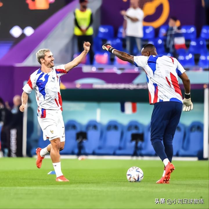 揭幕战中1-0击败卫冕冠军法国,解铃还须系铃人全集