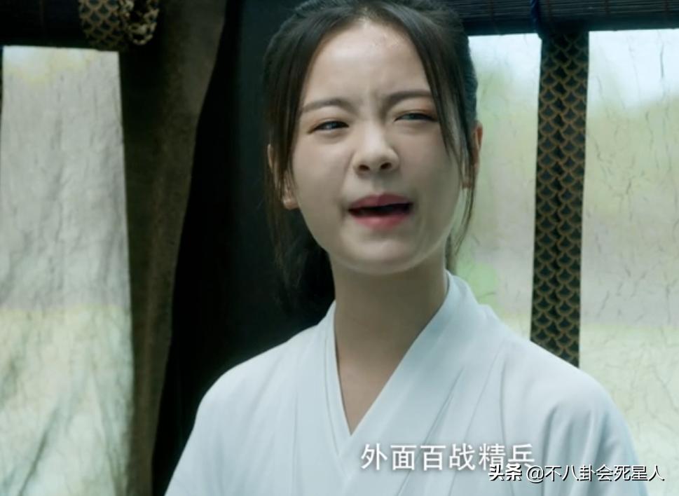 剧组为了省钱请大学生当群演,剧组节约成本演员不够跑龙套