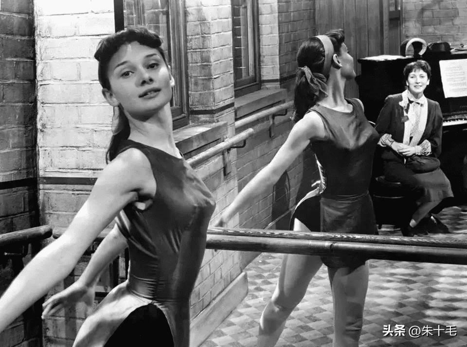 【晚清*楼青***录秘**】媚态撩心，丰乳肥臀，再现女子风姿！