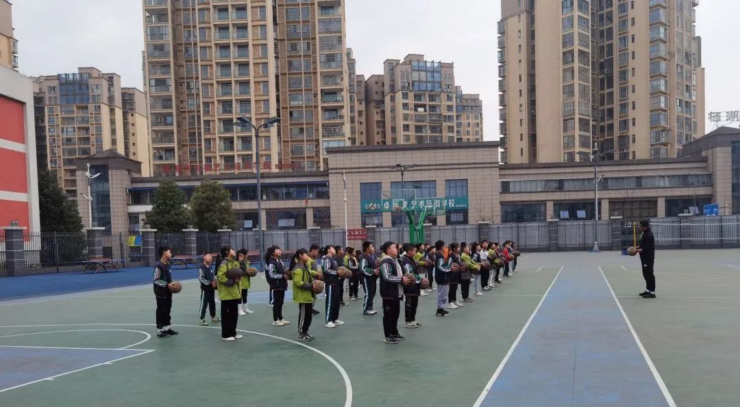 鹭栖湖学校六一节目,鹭栖湖学校运动会