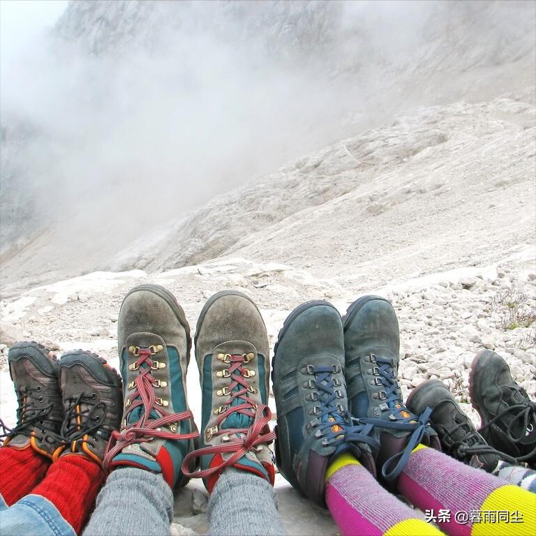 徒步靴和登山鞋有什么区别,户外登山靴怎么选