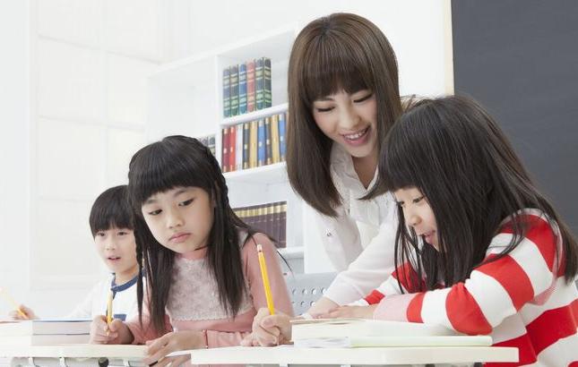 如何简单学英语从零基础到120分,学英语有趣技巧