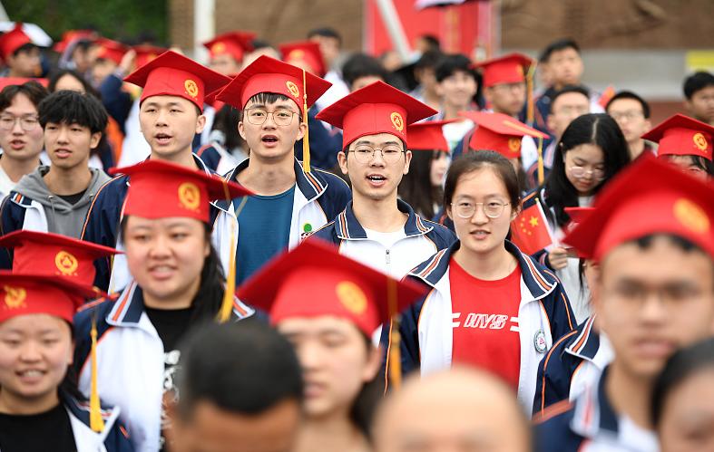 上了“三本”大学后，学生才会渐渐明白的道理，提前了解没坏处