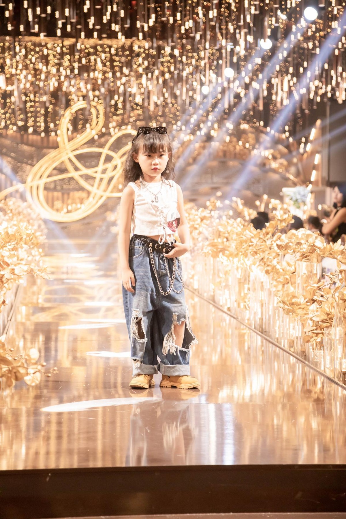 鎱堟邯椤跺皷绔ユā,2023绮捐嫳绔ユā瓒呯骇鑱旇禌