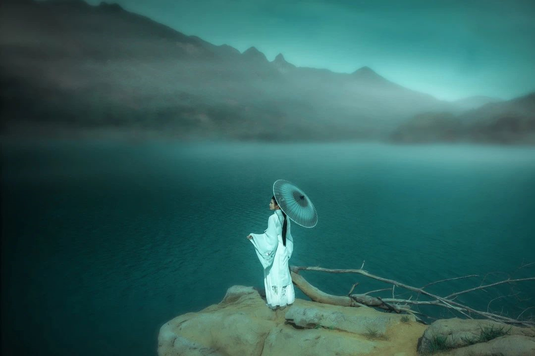 两位宋代无名蜀妓,两首小词深情又活泼,却暗藏深深的无奈