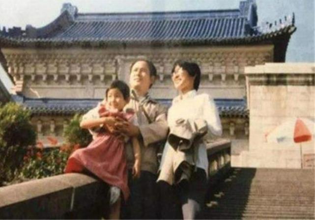 上海小伙负债42万到日本求学,被骗到农村成了黑户,打工15年养家人