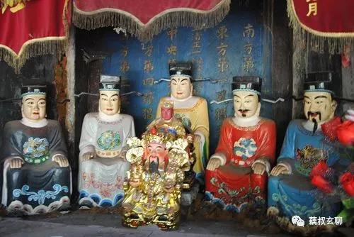 大年初五迎财神五路财神都有谁,初五迎财神财神爷是谁