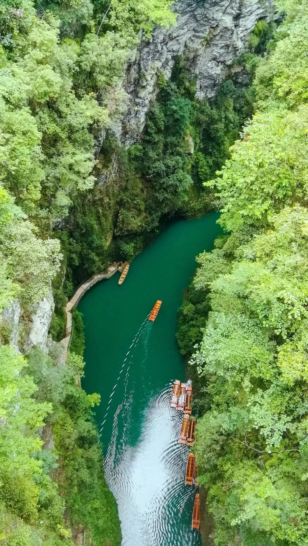湖北恩施夏季热吗,湖北恩施人间仙境图片