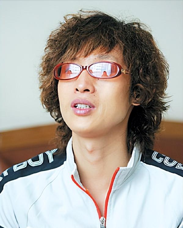 歌词恶俗当年却火得一塌糊涂,最近歌词被吐槽的歌曲