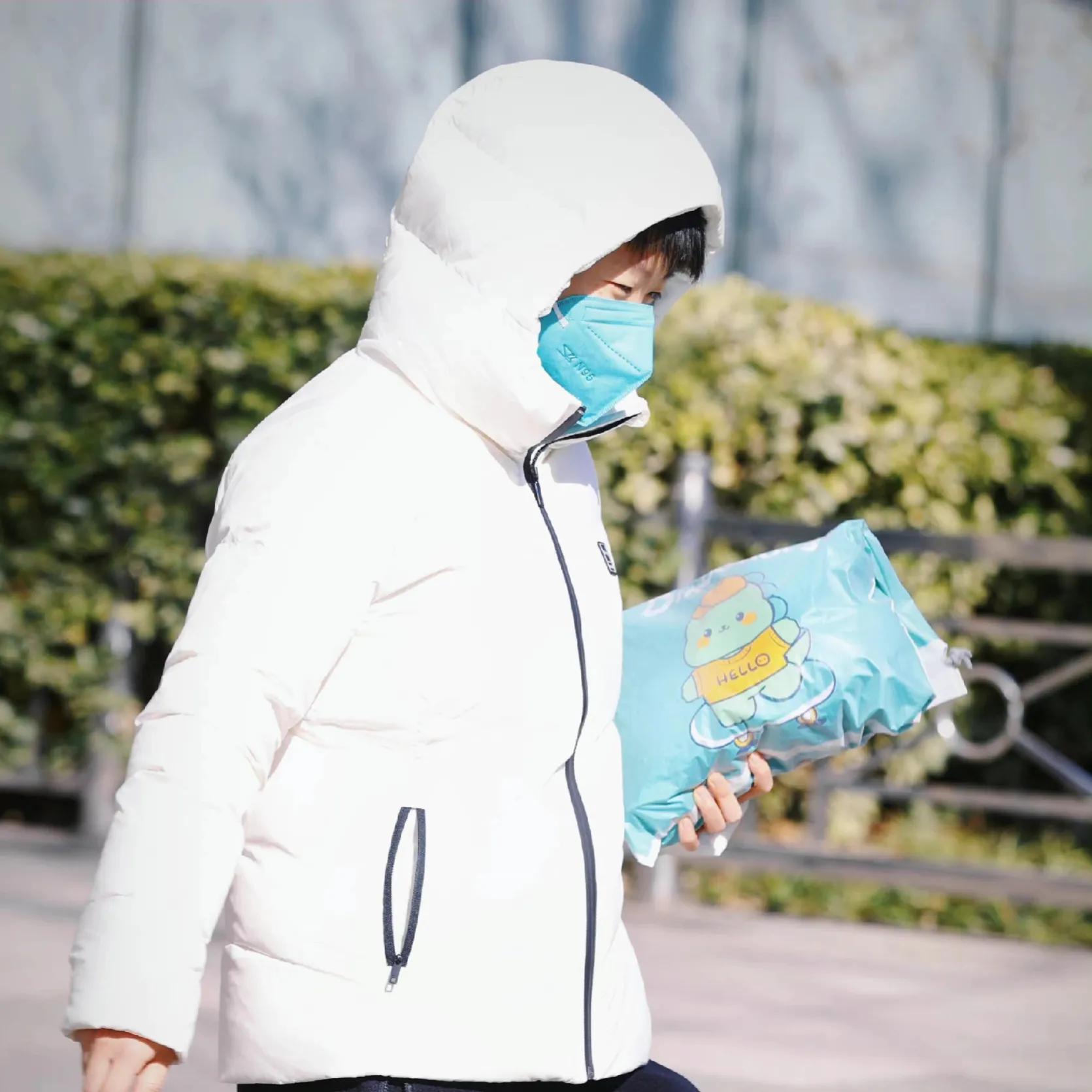 莎莎小脚丫，情系天下莎妈你我她，些许观点奇葩，聆听了3位大咖