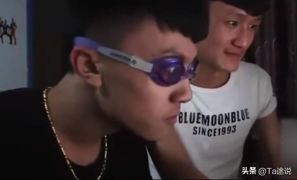 陕西少年酷爱打架，收藏品够买辆车，被“爷爷”救赎后学会感恩