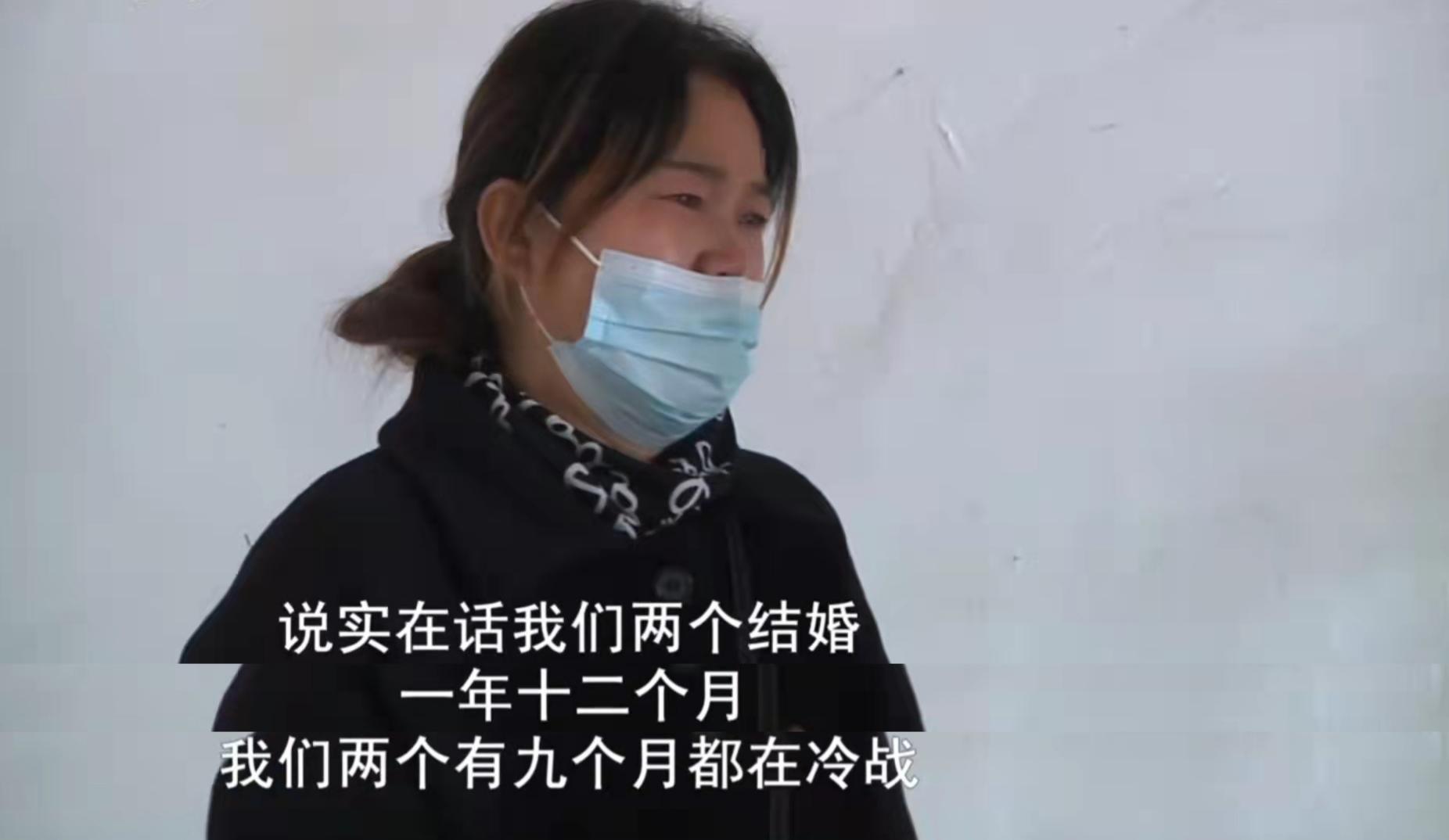 “她行为不检点”聊天时被异性拍屁股后，丈夫的举动让妻子崩溃