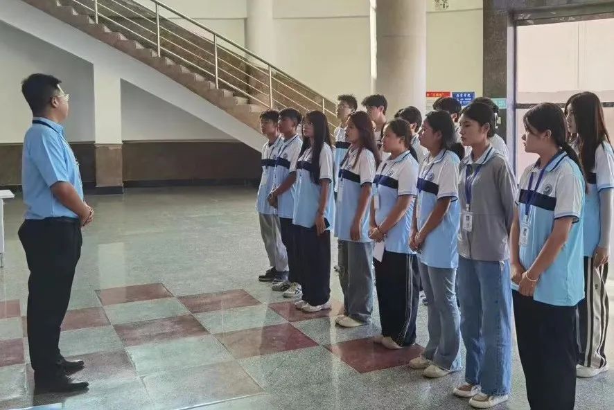 西安海棠职业学院接新生,西安海棠技师学院校园二维码