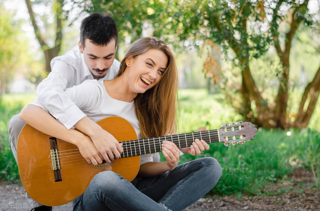 女生高冷怎么破局,女生高冷怎么能打动她