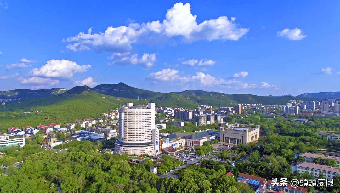 济南看趵突泉最好的酒店,课本里的趵突泉一城山色半城湖