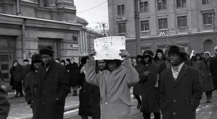 俄军惊现黑人士兵！在俄罗斯服役的外籍士兵有多少？