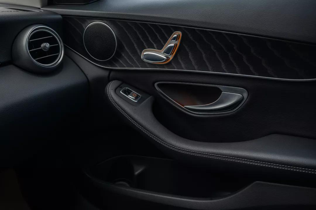 奔驰c200瓦罐6万公里二手价格,奔驰瓦罐c200