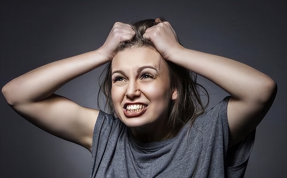 女人隐私部位的尴尬时刻，多数人可能都经历过，男人务必要知晓