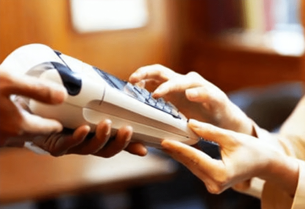 多家银行出手严控资金,银行严打套现行为