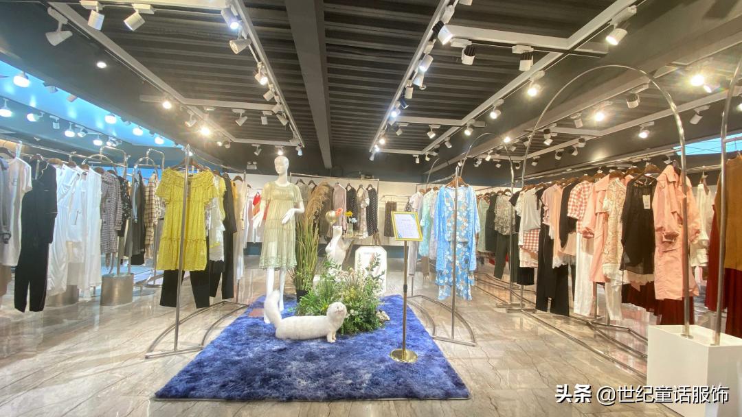 服装店学会这些陈列技巧让你业绩翻10倍