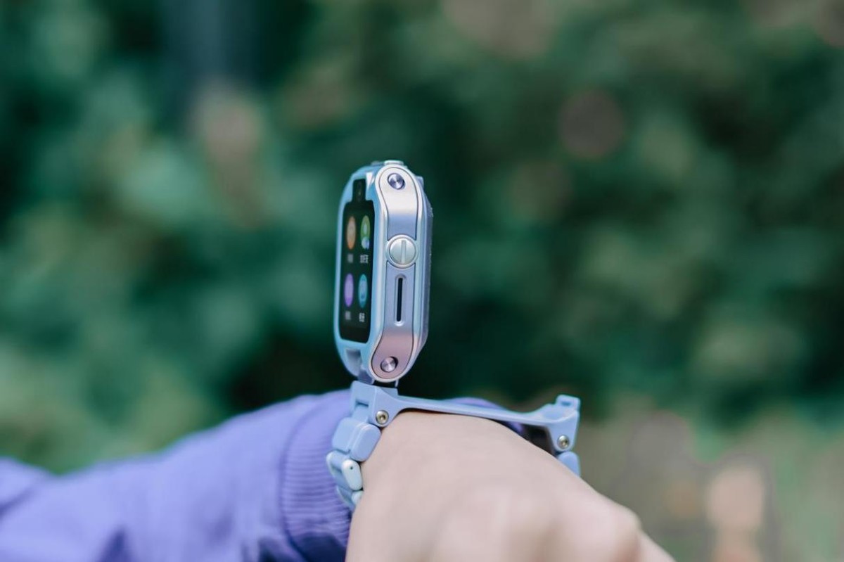 华为儿童手表5xpro防摔,华为儿童手表5xpro暴力测试