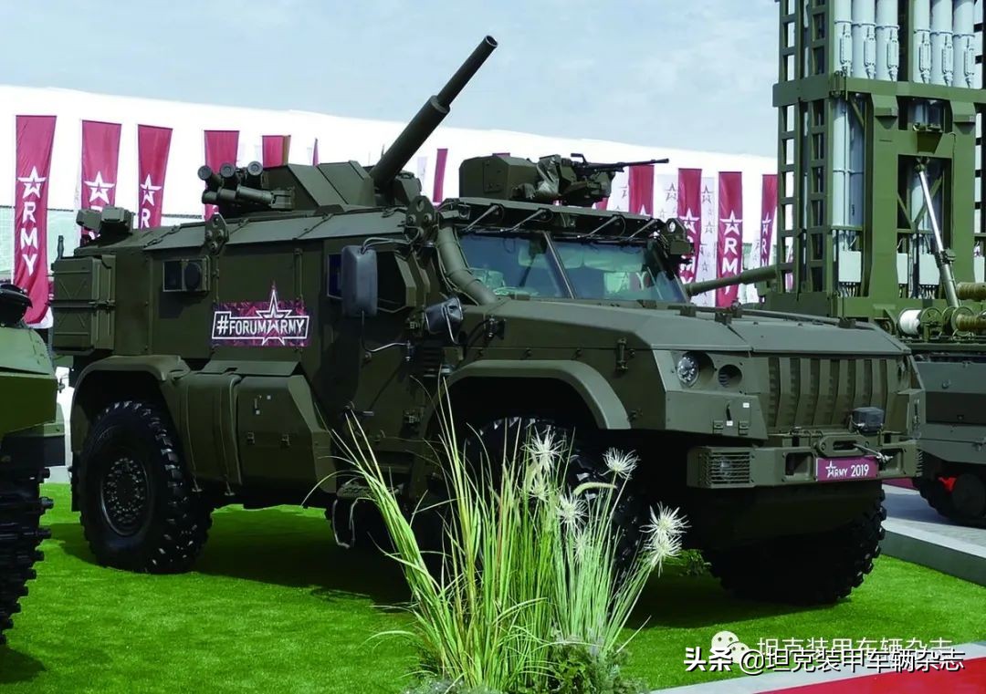 台风vdv空降战车多少钱,俄喷火坦克和轮式步兵装甲车队