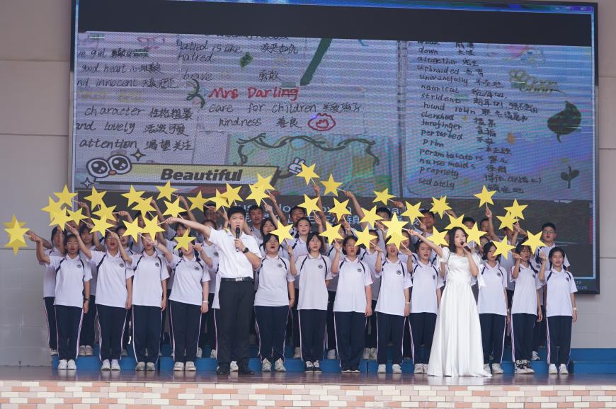 教学科技赋能融合区域协同共谋发展——清城中学第十届校园科技节