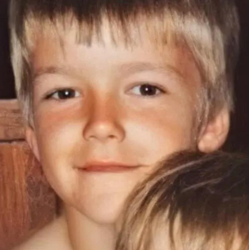 贝克汉姆忽略球技,贝克汉姆真的是从小帅到大