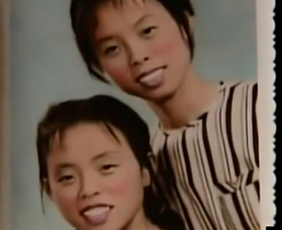 河南双胞胎姐妹真相,34年闺蜜竟是双胞胎