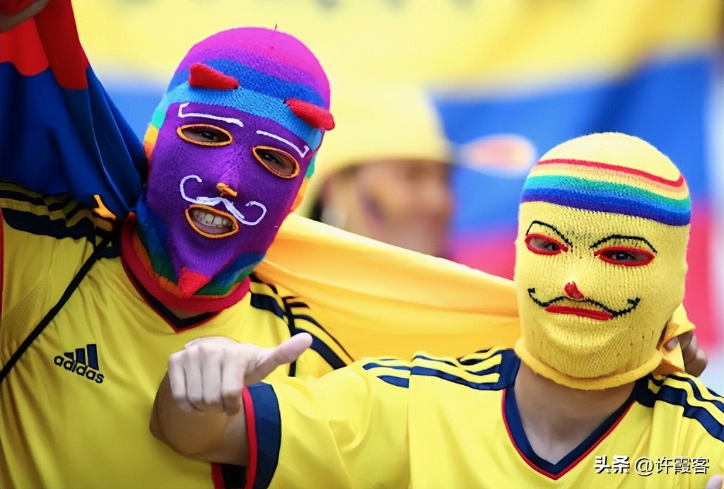 卡塔尔世界杯现场球迷,卡塔尔世界杯女球迷疯狂落泪