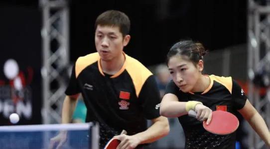 国乒女队王楠,王楠张怡宁女乒团体比赛视频