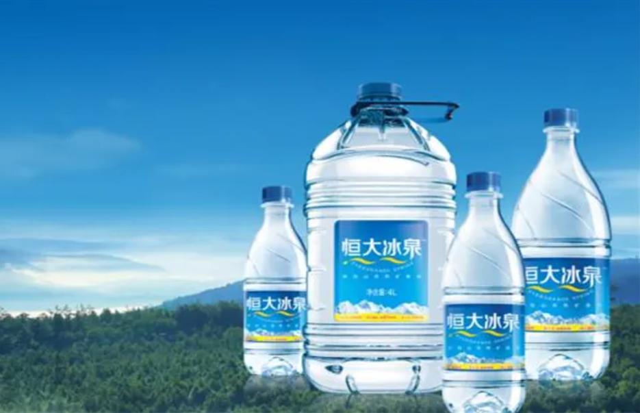 中国最失败的跨界矿泉水,哪个矿泉水亏了三千亿