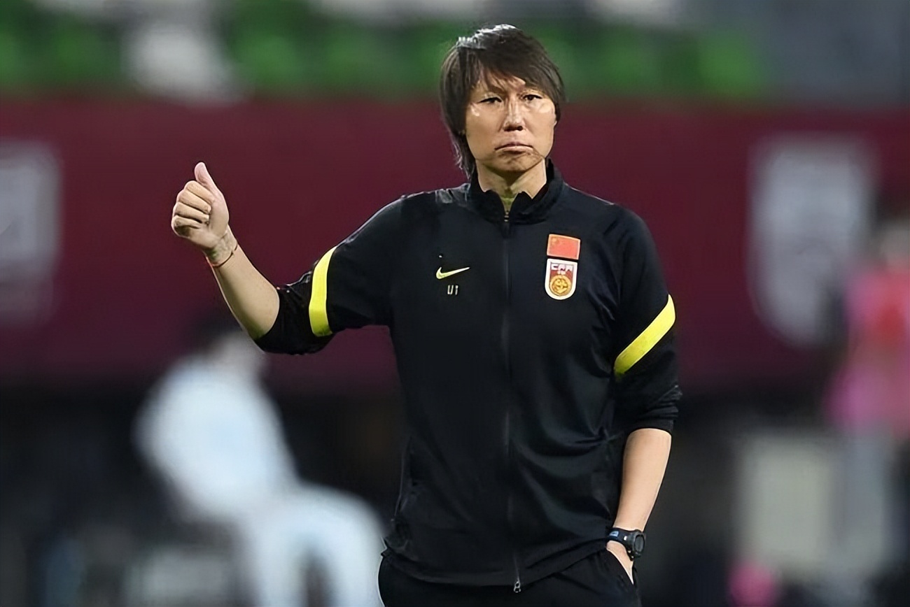 执教国足怎么样,从足球小白到分析师的历程