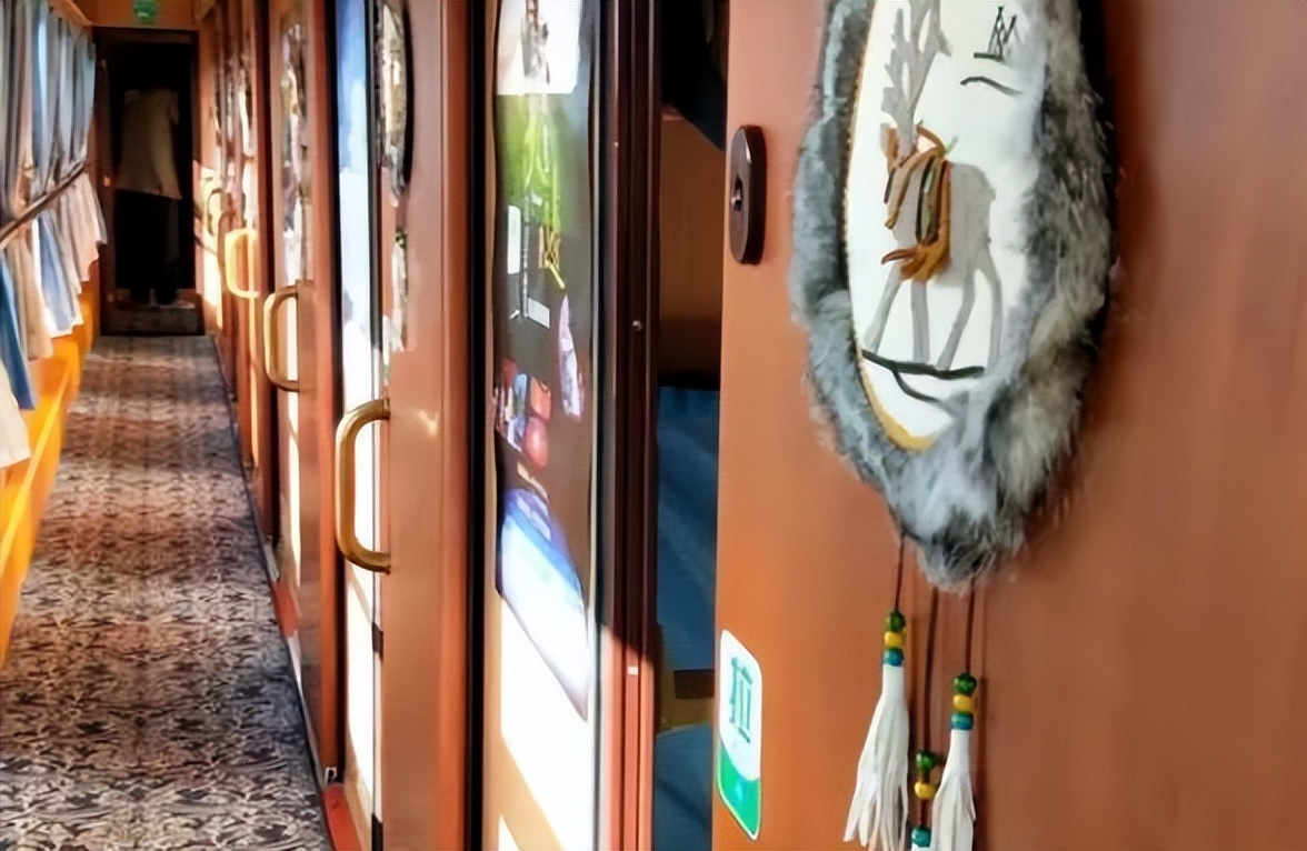 坐火车去旅行沿途最美风景线,哪个火车沿途风景好一票难求