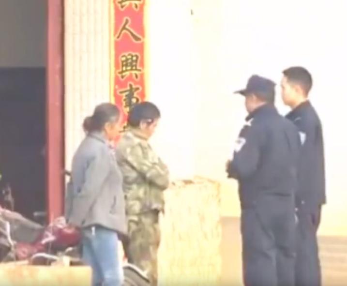 烈性犬不牵绳,未牵绳犬撕咬受伤狗主人