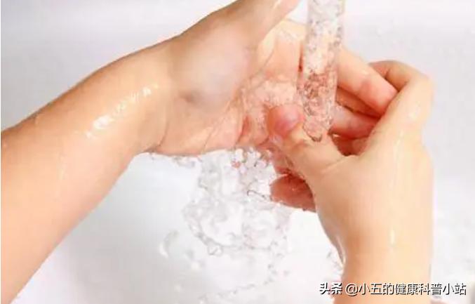 孩子被开水烫伤后涂完牙膏怎么办,儿童烫伤后怎么处理