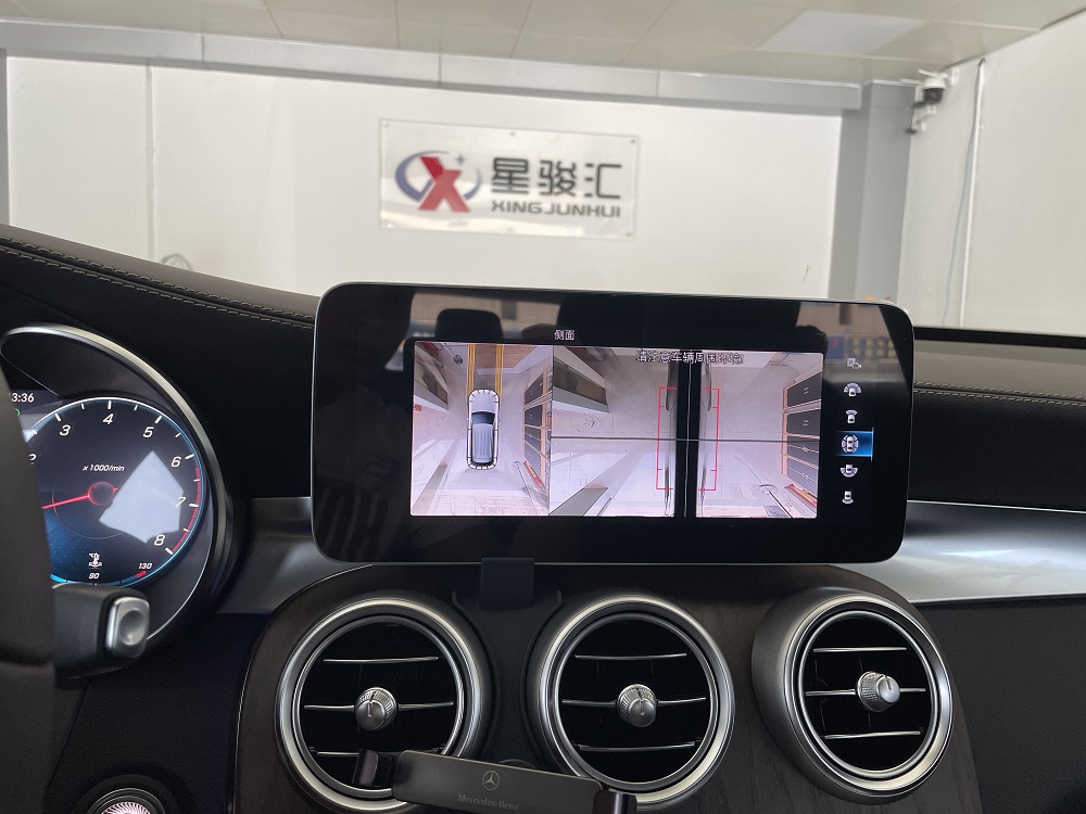 24款奔驰glc260l有抬头显示吗,如何操作奔驰glc260l全景影像