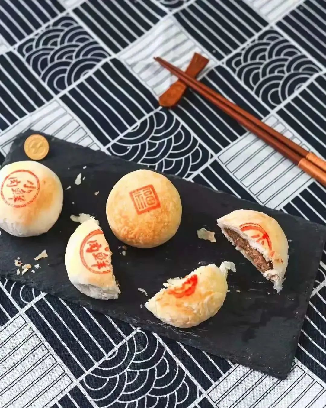 上海高校月饼新鲜出炉,上海哪个大学月饼最好吃